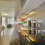 Apartment And Refreshing Flat In