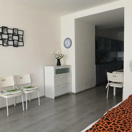 And Refreshing Flat In Apartment