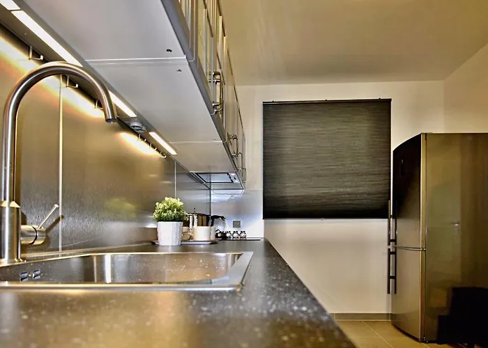 Apartman And Refreshing Flat In *